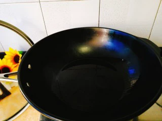 家常菜+爆炒蛏子,起油锅