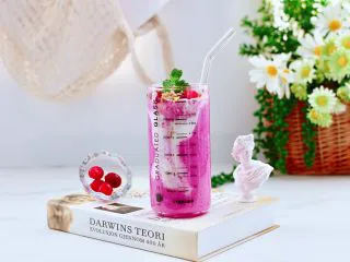 火龙果蔓越莓麦片酸奶昔,成品