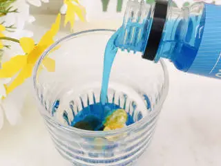 #闹元宵#蓝色海洋,加入蓝柑糖浆