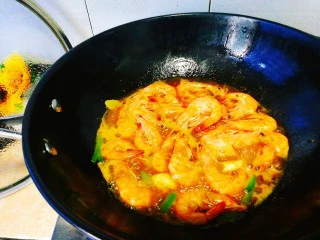 家常菜+红烧明虾,小火收汁即可出锅