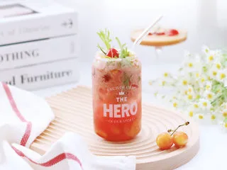 高颜值樱桃气泡冰饮,你还不赶紧安排起来！