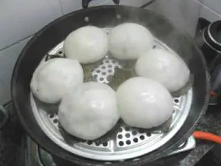 广西桂林恭城特色小吃-柚子叶粑,一会儿功夫好了