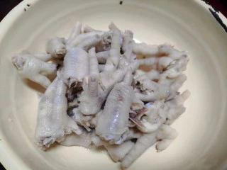 美味小吃,老坛酸辣鸡爪,熟了又焯过冰水的鸡爪