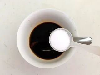 开胃小菜 老醋花生,精盐2克