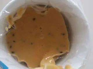 中国风咸味玛德琳,4.把搅好的面糊包盖好入冰箱冷藏1小时以上. 