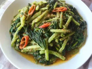 辣椒虾酱地瓜叶·东南亚风味,出锅上菜