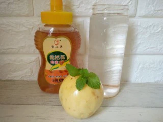 百香果薄荷蜂蜜水,原料：黄金百香果，蜂蜜，薄荷，凉开水