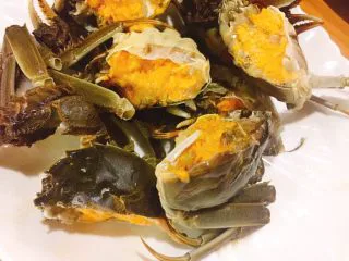 家常菜+红烧大闸蟹,全部处理好