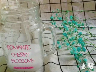 两款夏日饮品,【第一款】倒入雪碧