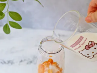 可以吸着喝的杨枝甘露,加入椰浆