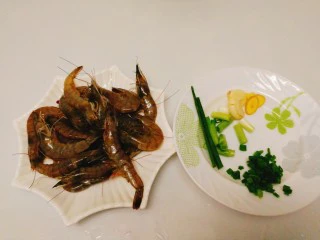 家常菜+红烧明虾,准备好食材