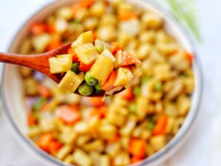 下饭神器小炒藕丁,来一口～