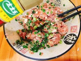 福州特色小吃+肉燕,最后加入芝麻油