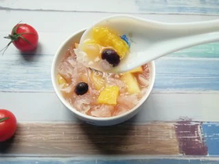 百变水果 苹果香橙银耳羹,粘稠的汤汁。