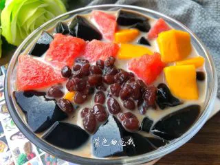 黑凉粉水果捞,成品图一
