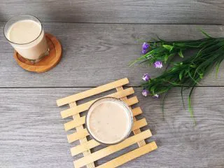 花生红枣豆浆,20分钟左右，营养的花生红枣豆浆完成，稍微晾一会就可饮用了！