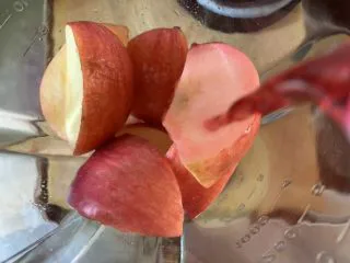 蔓越莓苹果汁,放蜂蜜