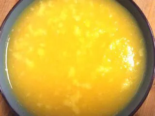 泰国风味凉拌菜,榨好的汁备用