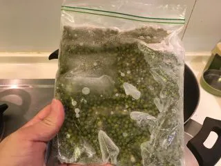 清凉一下绿豆汤,结冰后就可以准备下锅啦