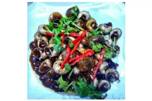 #烟台特色小吃，酱爆海蚍蛴#