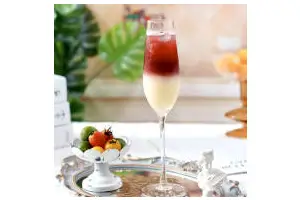 养乐多红酒气泡饮