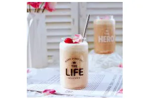 苹果蔓越莓奶昔