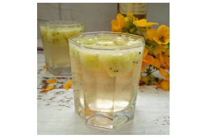 猕猴桃苹果醋饮