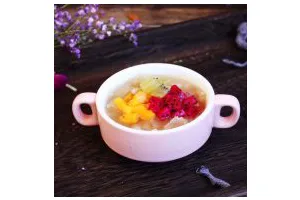 百变水果 三色水果银耳粥