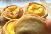 用微波炉轻松制作美味蛋挞
