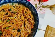 香辣热干面的制作方法(享受地道的湖南风味)