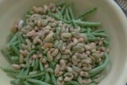以素炒果子豇豆,快乐享用清爽美味(一道清淡又美味的夏日小菜)