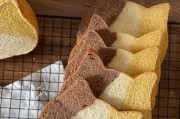玉米面葵花籽土司的做法(用玉米面和葵花籽打造健康美味)