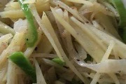 土豆丝炒洋葱丝的制作方法（美味易做，家常下饭菜）