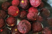 以新鲜杨梅为主要原料,加入柠檬、蜂蜜等辅料,让你在家也能享受到自然果香。
