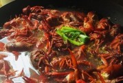 湘味麻辣小龙虾的制作方法（传承湖南口味，舌尖上的美味享受）