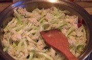 清炒菜花,美味健康的素菜佳肴(让清淡健康成为味蕾的享受)