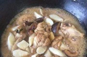 《滋补养生,山药香菇鸡肉汤做法大揭秘》(一道简单易学的家庭保健汤,让你暖胃又暖心)