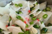 腌酸萝卜制作方法(简单易学,健康美味)