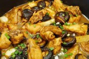 小鸡炖蘑菇的美味做法(家庭厨房制作,简单易学)