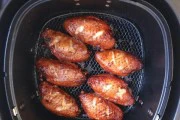 鹧鸪蛋炖五花肉,美味养生双收(家常做法,低脂养颜,挑战厨艺巅峰)