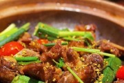 用啫啫排骨制作美味佳肴(啫啫排骨的制作方法和烹饪技巧)