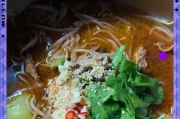 一口香辣的水煮牛肉火锅(以清汤为底,味道鲜美爽口,快来学做水煮牛肉火锅!)