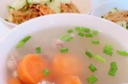 享受健康美味，学会田园杂蔬骨头汤的做法（骨头汤的营养价值及制作方法详解）