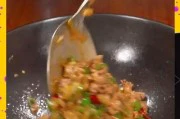 超级好吃的榨菜炒里脊(用榨菜让肉更香,尝一口就爱上它)