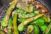 懒人必会，油焖尖椒（快速上手，10分钟搞定；）
