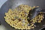 肉末炒黄豆的做法,让你爱上素菜(营养丰富的素菜佳肴,口感鲜美的肉末炒黄豆,让你轻松学会)