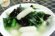 轻松做出美味杨梅奶昔芝士年糕(以杨梅为灵感,打造健康又美味的传统年糕)
