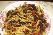 四川鱼香肉丝的做法(传统美食,口味独特,家常美味)