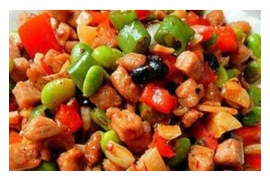 教你如何烹制美味的三丁炒肉粒（以家常菜的方式，用简单材料制作高端美食）