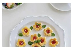 手把手教你做鲜花酥（传授最全的鲜花酥制作技巧，让你轻松打造美味佳肴）